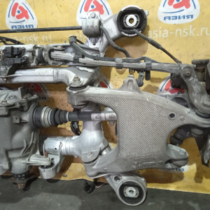 Балка BMW 5-Series F10 R 530i акпп, в сборе, редуктор I=3.38 33107578150 33316799103 '2011