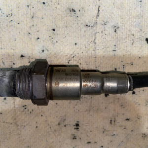 Датчик кислородный Audi CYRB A4 B9/8W5 '2016 2.0L TFSI 4к задний 8K0906262F