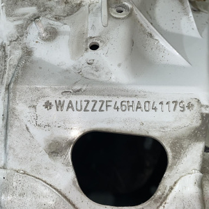 Лонжерон Audi A4 B9/8W5 '2016 LS9R. правый руль без боковых креплений