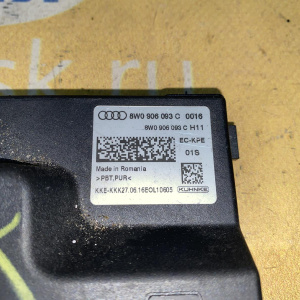 Блок управления топливным насосом Audi A4 B9/8W5 '2016 8W0906093C