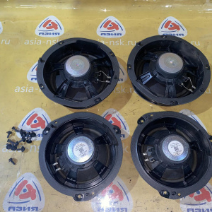 Динамик Audi 8W5035411 A4 B9/8W5 '2016 Комплект 8W5035415