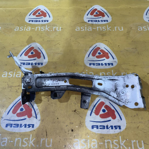 Крепление крыла Audi A4 B9/8W5 '2016 Металич перед, прав 8W0821136B