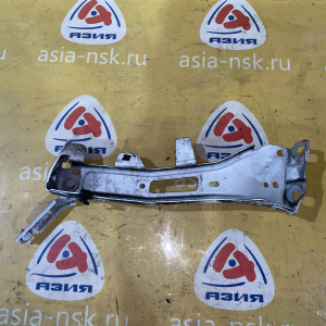 Крепление крыла Audi A4 B9/8W5 '2016 Металич перед, прав 8W0821136B