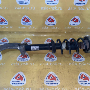 Стойка Audi B9/8W5 A4 '2016 перед, лев 8W0413031AA