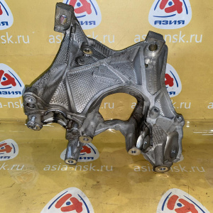 Кронштейн опоры двигателя Audi A4 B9/8W5 '2016 перед, лев 8W0399295E