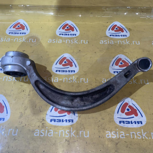Рычаг Audi A4 B9/8W5 перед, лев н Изогн,порепан сайлентблок 8W0407693A '2016 8W0407695A
