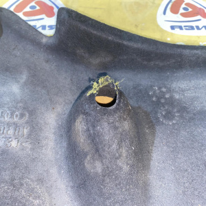 Защита днища кузова Audi A6 C7/4G2 перед, прав '2014 4G0825202