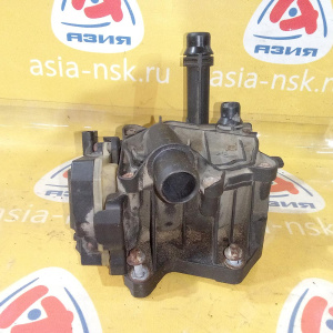 Корпус термостата BMW 11537642854 3-Series F30 B58B30A '2017 скол крепл. трубки на помпу