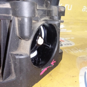 Корпус термостата BMW 11537642854 3-Series F30 B58B30A '2017 скол крепл. трубки на помпу