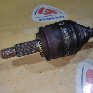 Привод Suzuki TD54W/TD94W/TA74W Escudo/Grand Vitara J20A/H27A/M16A перед, лев Фланец 4-и болта 44102-65J00
