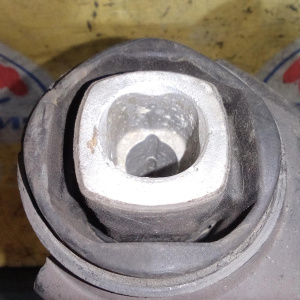 Балка BMW 3-Series F30 320d акпп, в сборе, стаб D=12, редуктор I=2,81 7605589 33108485723 '2012