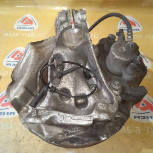 Ступица BMW 3-Series F30 '2013 перед, прав в сборе 31216792288