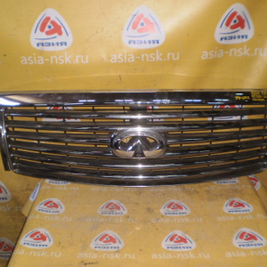 Решетка радиатора Infiniti QX56 Z62 '2010-2014 Дефект крепления (камера) 62310-1LA0A