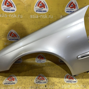 Крыло Mercedes E-Class W211 '2006 перед, лев Avantgarde Серебро 775U, царапины A2118801318