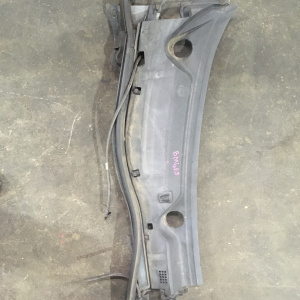 Решетка под лобовое стекло Mazda Axela BM6FJ B45A-507N1