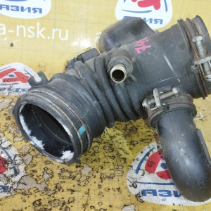 Гофра впускного коллектора Toyota 3S-GE Caldina ST215 резиновая ДЕФЕКТ ТРЕЩИНЫ 17881-74860