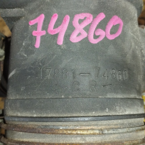 Гофра впускного коллектора Toyota 3S-GE Caldina ST215 резиновая ДЕФЕКТ ТРЕЩИНЫ 17881-74860