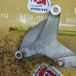 Кронштейн привода Nissan R9M Qashqai J10 '07.2011-12.2013 2WD/4WD m/t перед, прав ( 1# ) 39780BB60A
