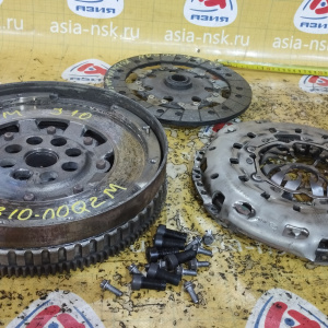 Маховик Nissan R9M Qashqai J10 m/t демпферный, + корзина ( диск 239 мм. ) 12310-00Q2M + 23354-00QAN