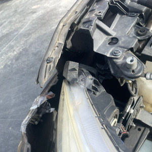 Ноускат Subaru Outback BS9 '2014-2017 a/t (под омыватели) Дефект креплений фар ф.100-60232 (xenon)