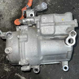 Компрессор кондиционера Mitsubishi 4B11 Outlander GG2W гиврид 7813A378