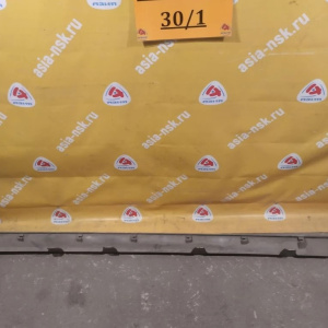 Накладка на порог NISSAN Wingroad Y11 '2002-2005 R 76854 WE100