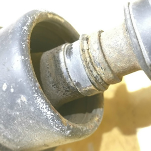 Кардан Subaru SF5/SF9 Forester EJ205 A/T/4WD/НА ШРУСЕ 27031-FC041