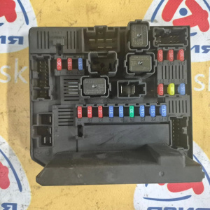 Блок предохранителей Nissan Dualis KJ10 MR20 284B7-JD00B
