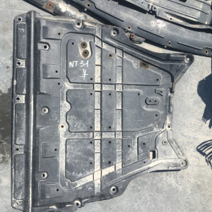 Защита двигателя Nissan NT31 X-Trail M9R 75890 JG70A
