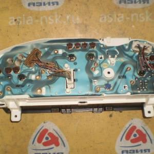 Панель приборов Nissan Bluebird U14 6J800
