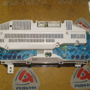 Панель приборов Toyota Raum EXZ10 Дефект крепления 83800-46030