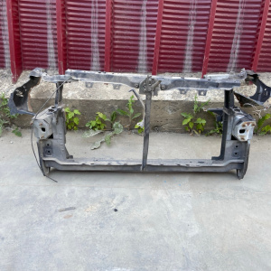 Рамка радиатора TOYOTA Caldina AZT241 Дефект 53201-21040