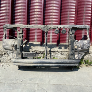 Рамка радиатора TOYOTA Lite Ace Noah/Town Ace Noah CR40/CR50 '1996-1998 под фары  (в сборе) 53201-28060