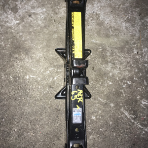 Домкрат Toyota Noah/Voxy AZR6# 1100 кг.