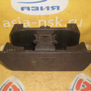 Подстаканник Toyota Tundra USK56 55620-0C020
