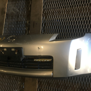 Бампер Nissan Fairlady Z Z33 перед дефект 62022 CD040