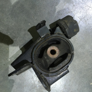 Подушка двигателя Toyota 1ZZ Voltz ZZE138 4WD перед, лев