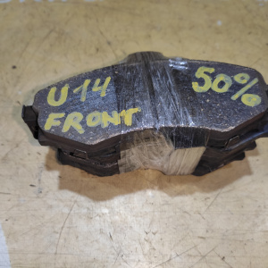 Колодки тормозные Nissan Bluebird/Primera EU14/HU14/QU14/HP11/QP11 SR20DE Остаток 50% - 60% F AY040-NS075 / AY040-NS830 / PF-2176