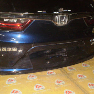 Дверь задняя HONDA CR-V RT5/RW2 '2019-2022 вст.W9822 спойлер (камера) 68100TLAR50ZZ