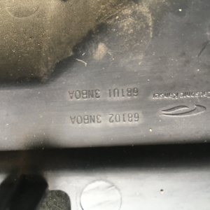 Обшивка салонная Nissan Leaf ZE0 '2009-2014 68102 3NB0A  681U1 3NB0A