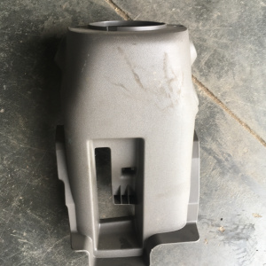 Кожух рулевой колонки Nissan Leaf ZE0 48470 1KK1A