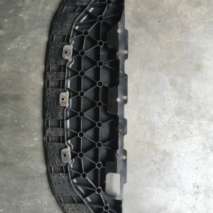 Защита бампера Nissan ZE0 Leaf F 62663 3NC1A
