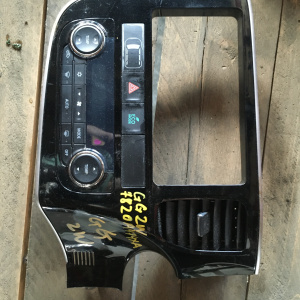 Климат-контроль Mitsubishi GG2W Outlander 7820A474XA