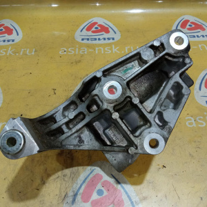 Кронштейн привода Land Rover 204PT Range Rover Evoque L538 '2013 2.0L 16V TIVCT BJ323K305AB, LR024760