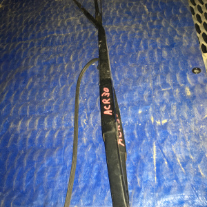 Держатель дворника Toyota Estima ACR30/40 F пара