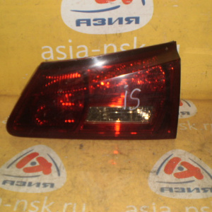 Вставка между стопов Lexus IS300 GSE21 '2005-2008 53-42 (81580-53060) R