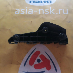 Крепление бампера Toyota Corolla Fielder NKE165 перед, прав 52115-12470