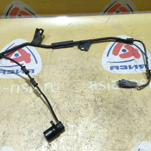 Датчик ABS Toyota Hiace Regius KZH100/KZH106/RZH153/RZH155 зад, прав 89545-26050