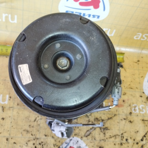 Компрессор кондиционера Toyota 1UR-FE/3UR Tundra/Sequoia USK56/UPK50 8 ручейков диаметр шкива 126 мм. (одна трубка на середине вторая назадней части)