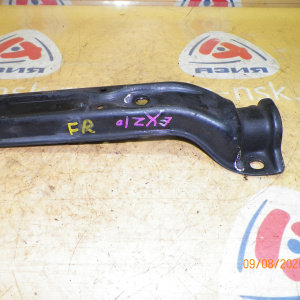 Крепление рычага Toyota 48652-46010 Raum EXZ10/EXZ15/EP90/EP91/EP95/NP90/EL50/EL51/EL53/EL55/NL50/EL52/EL54 R F Накладка на задний сайлентблок.